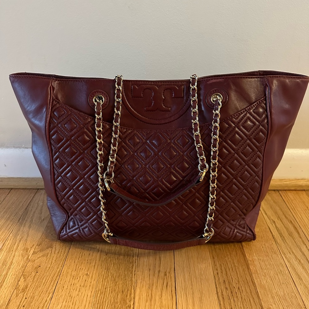Tory Burch Fleming Large Tote